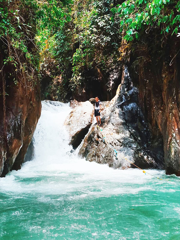 https://indonesia.tripcanvas.co/id/wp-content/uploads/sites/2/2018/04/11-2-waterfall-by-ma_hartoyo.jpg